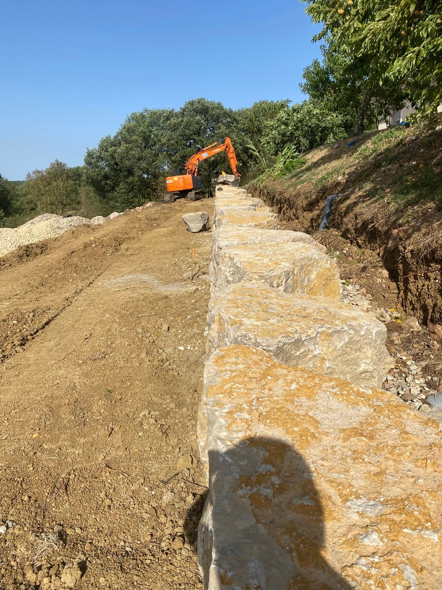 Enrochement de 110m² à Saint igest