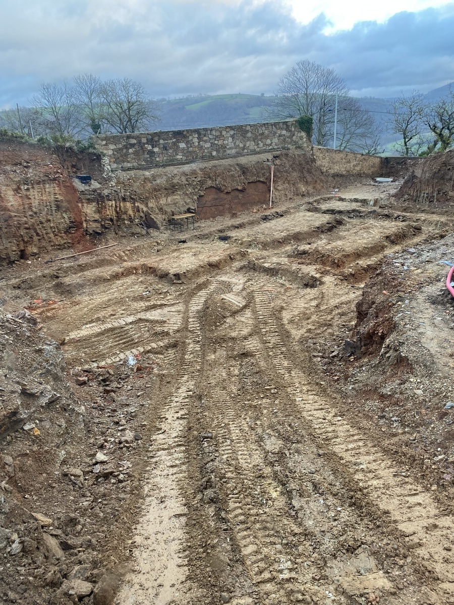 Terrassement et fondation à  Clairvaux d'Aveyron